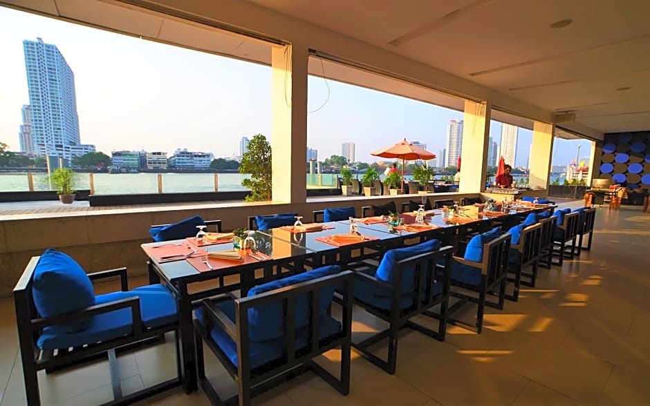 Ramada Plaza by Wyndham Bangkok Menam Riverside