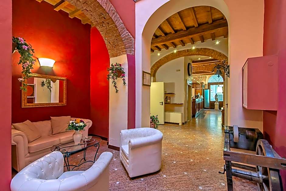 Porta Faenza Hotel