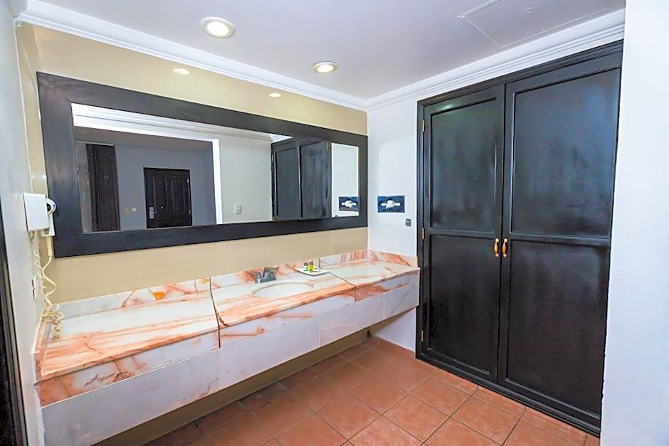 InHouse Select Hacienda Tres Rios