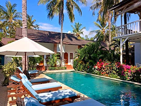 White Coconut Resort