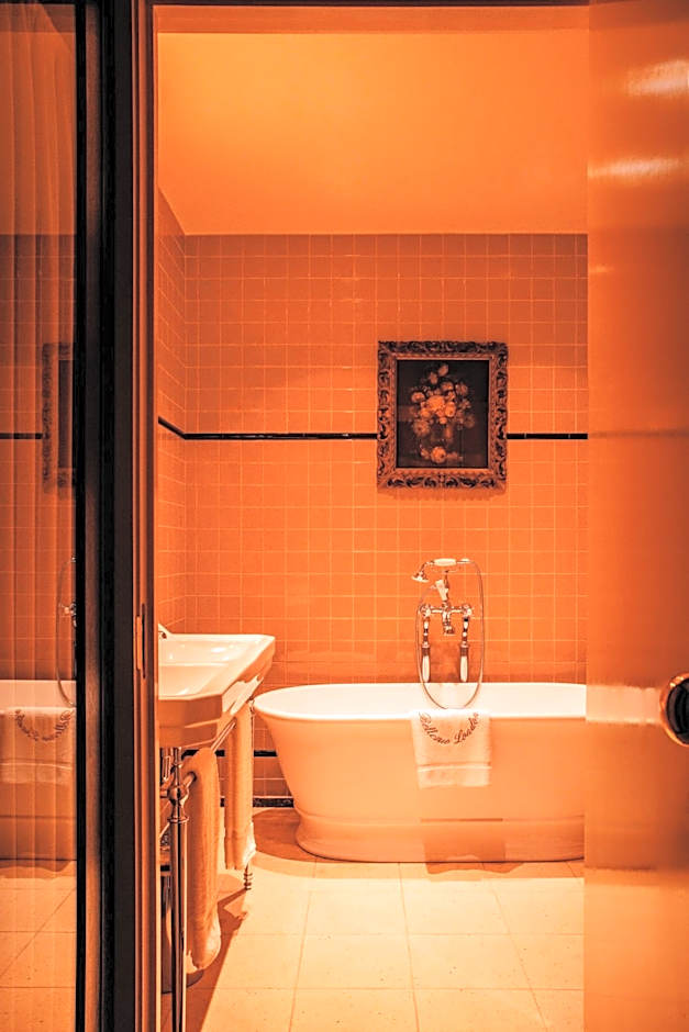 Grand Hotel Bellevue London