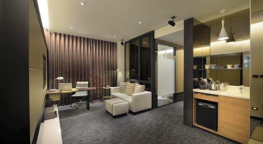 Golden Tulip Glory Fine Hotel