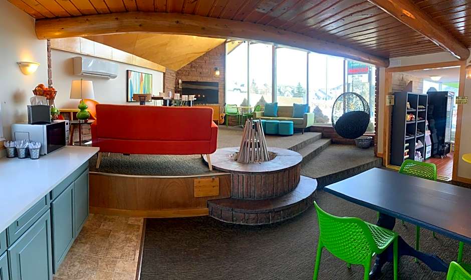 Coyote Mountain Lodge