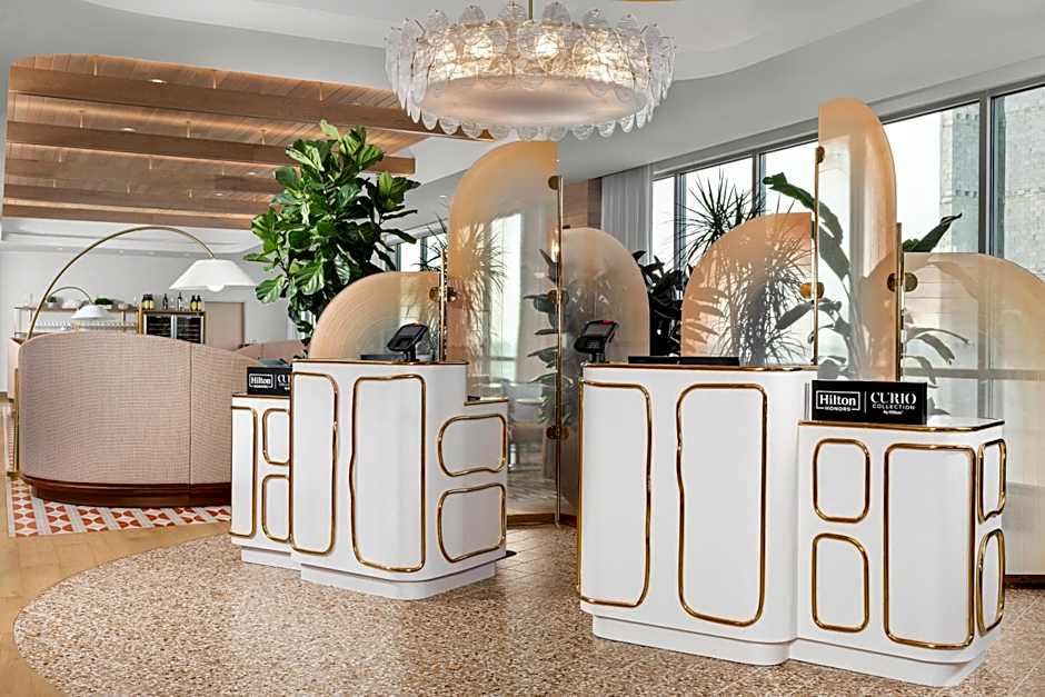 The Hiatus Clearwater Beach, Curio Collection by Hilton