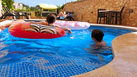 Gozo Inn Love