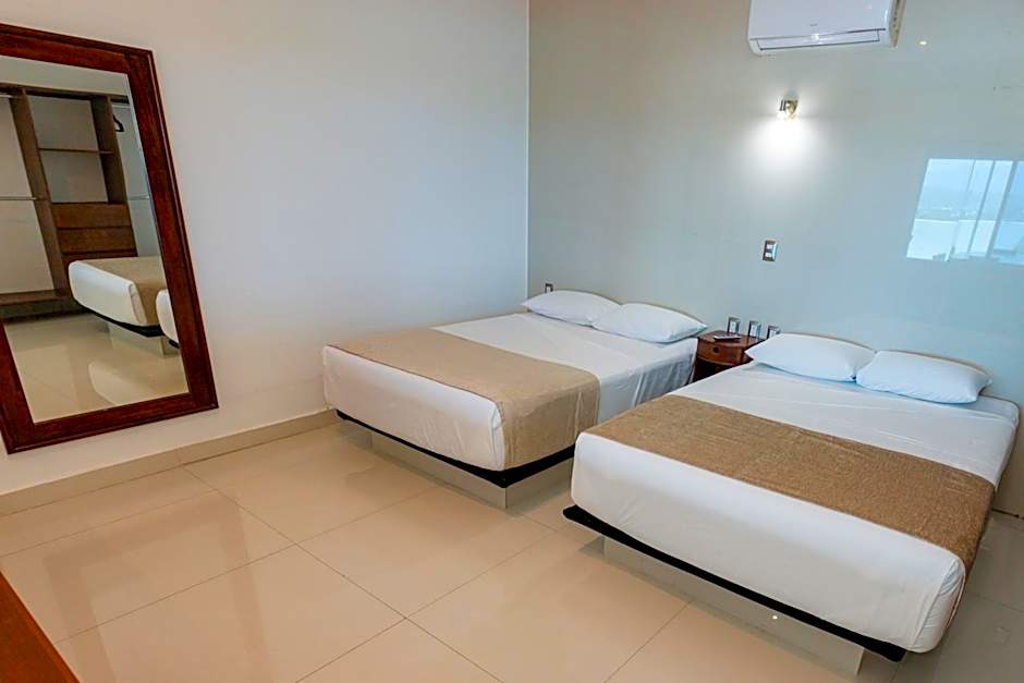 LA LOMA SUITES