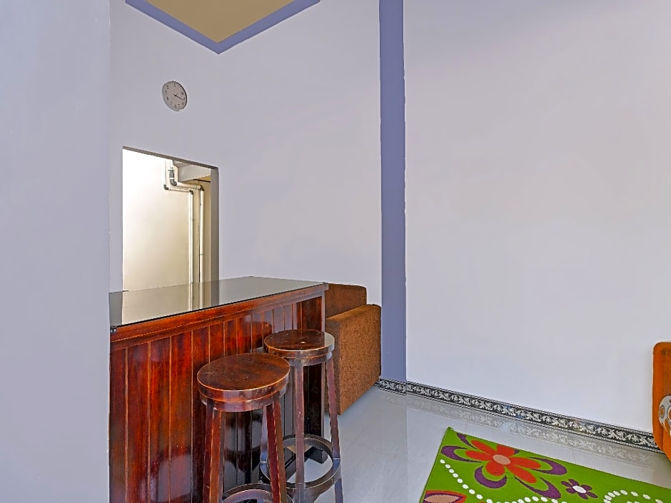 OYO 91192 Homestay Antara