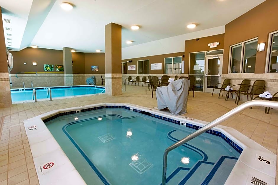 Drury Inn & Suites Burlington