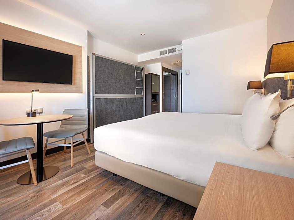 Hotel Cádiz Paseo del Mar Affiliated by Meliá