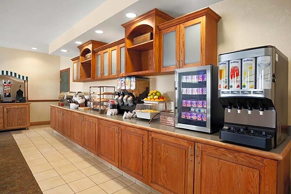 Country Inn & Suites by Radisson, Ithaca, NY