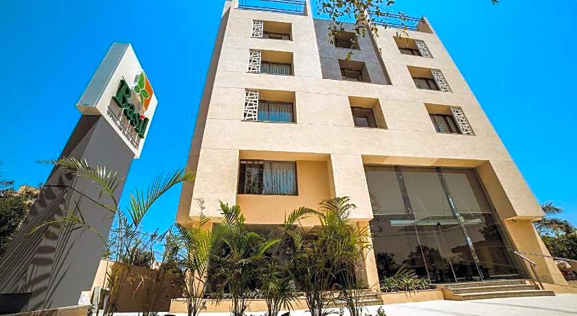 Hotel The Basil Park