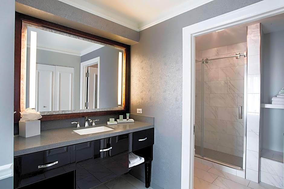 Ambassador Hotel Tulsa, Autograph Collection by Marriott