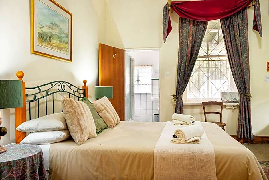 Karoo Ouberg Guest Lodge