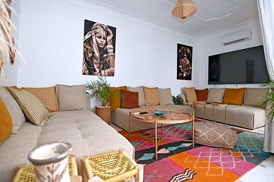 Riad Larbi Khalis