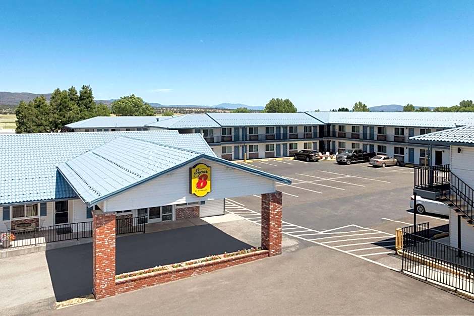 Super 8 by Wyndham Susanville