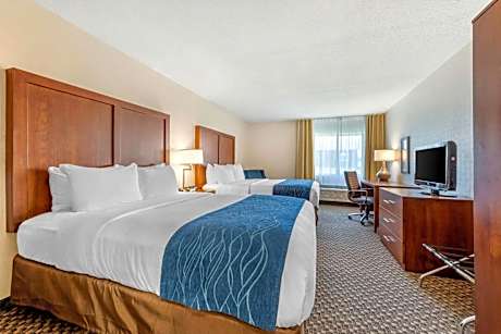 Queen Room with Two Queen Beds - Non-Smoking