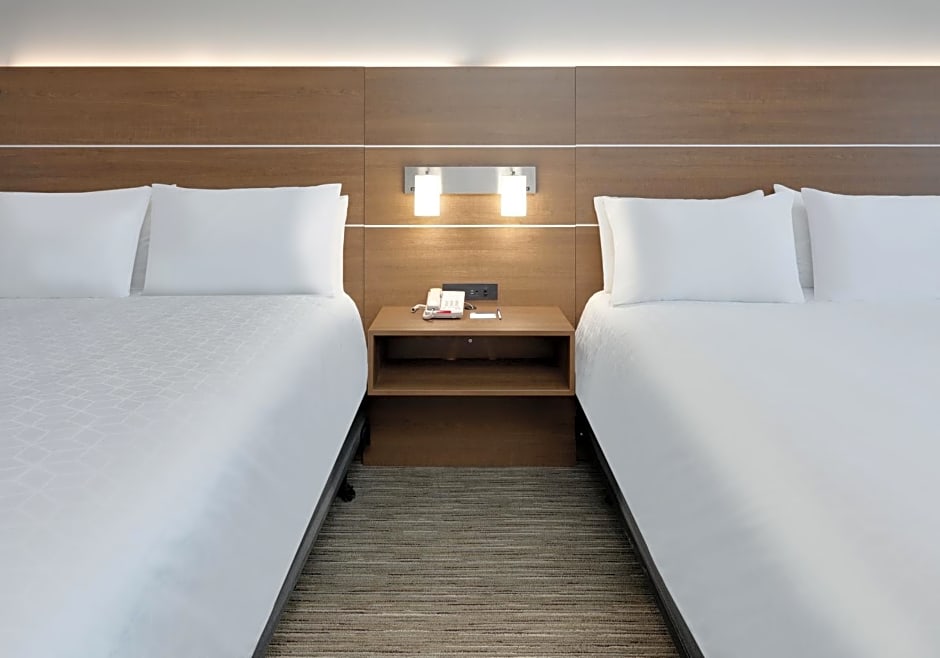 Holiday Inn Express & Suites San Antonio NW Near Seaworld by IHG