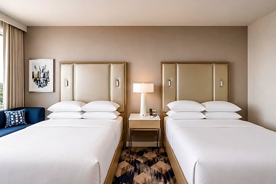 Sheraton Duluth Hotel
