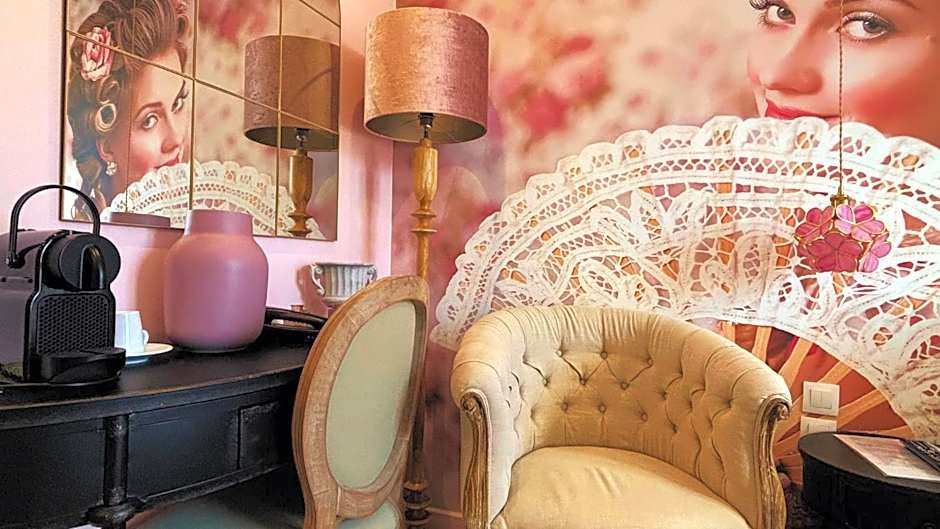Le Glam's Hotel