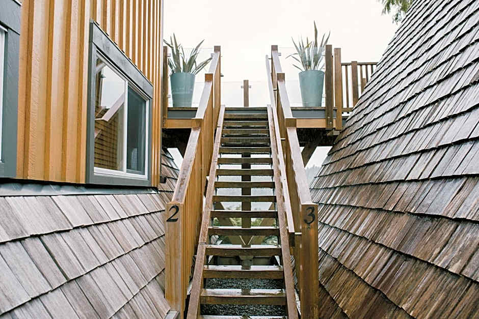 The Shoreline Tofino