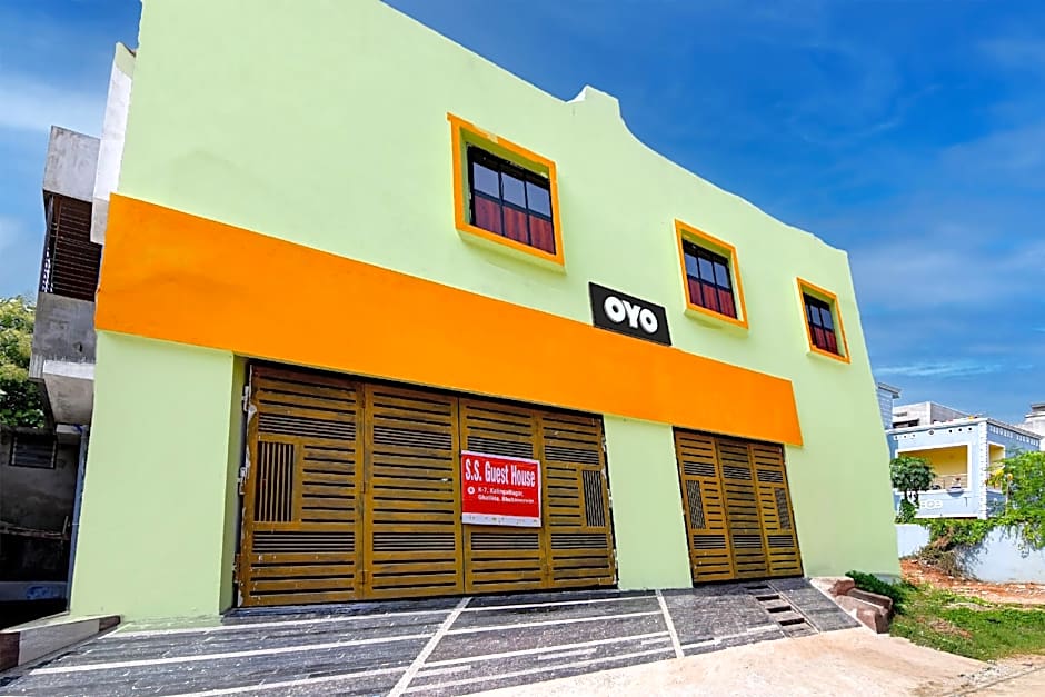 Hotel O S S Guesthouse