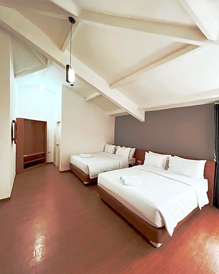 Akuja Glamping Room Resto by VIBHM – Bogor, PA