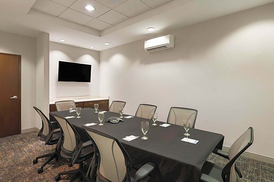 Hampton Inn & Suites DeLand
