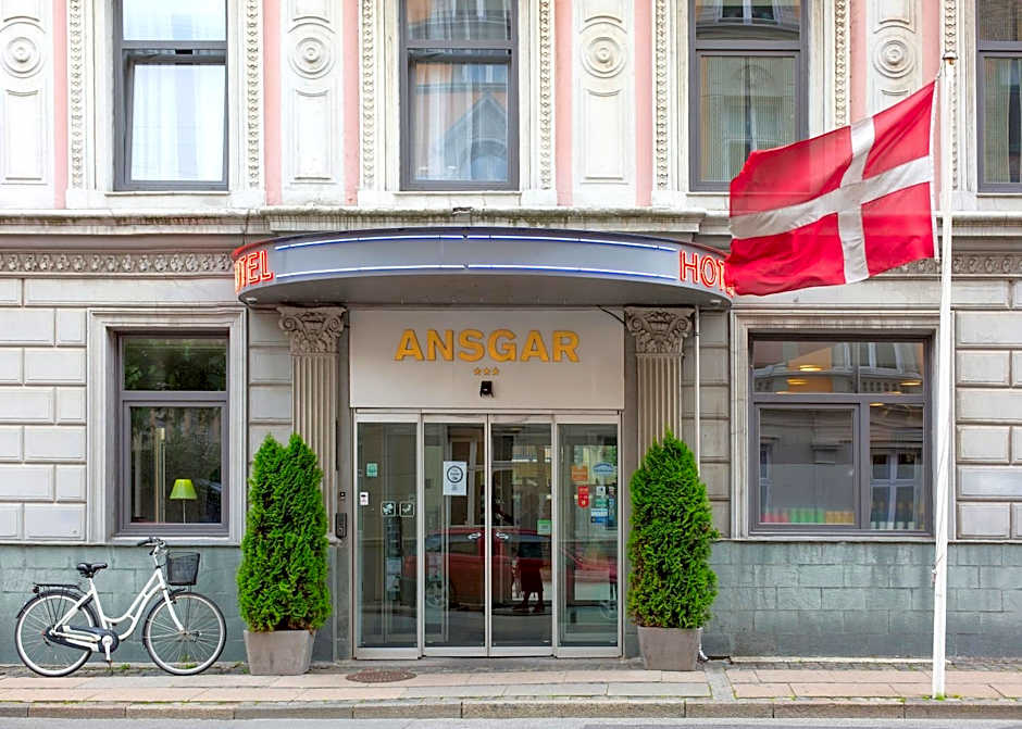 Photo 1 of 50 of Go Hotel Ansgar