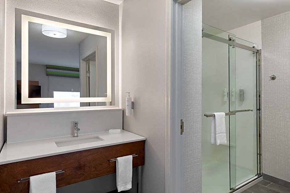 Hampton Inn By Hilton And Suites Dothan