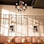 White Wall Riverfront Hotel