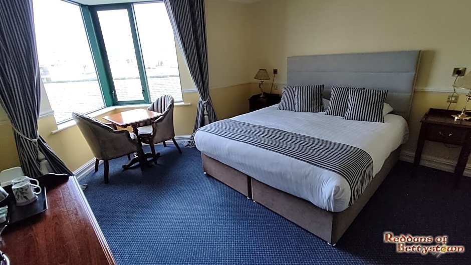 Reddans of Bettystown Luxury Bed & Breakfast, Restaurant and Bar