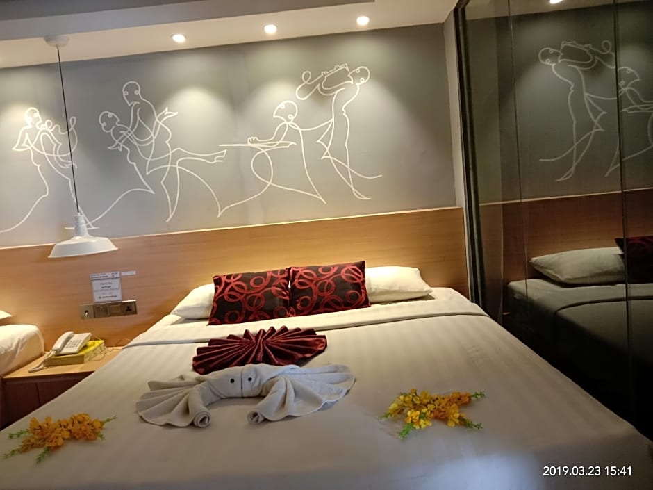 Shwe Pyi San Yar Hotel