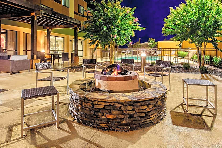 Courtyard by Marriott Troy