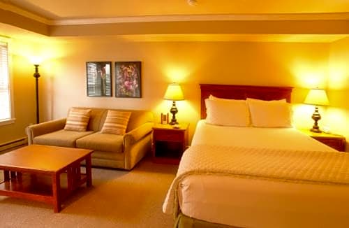 Cannon Beach Hotel Collection
