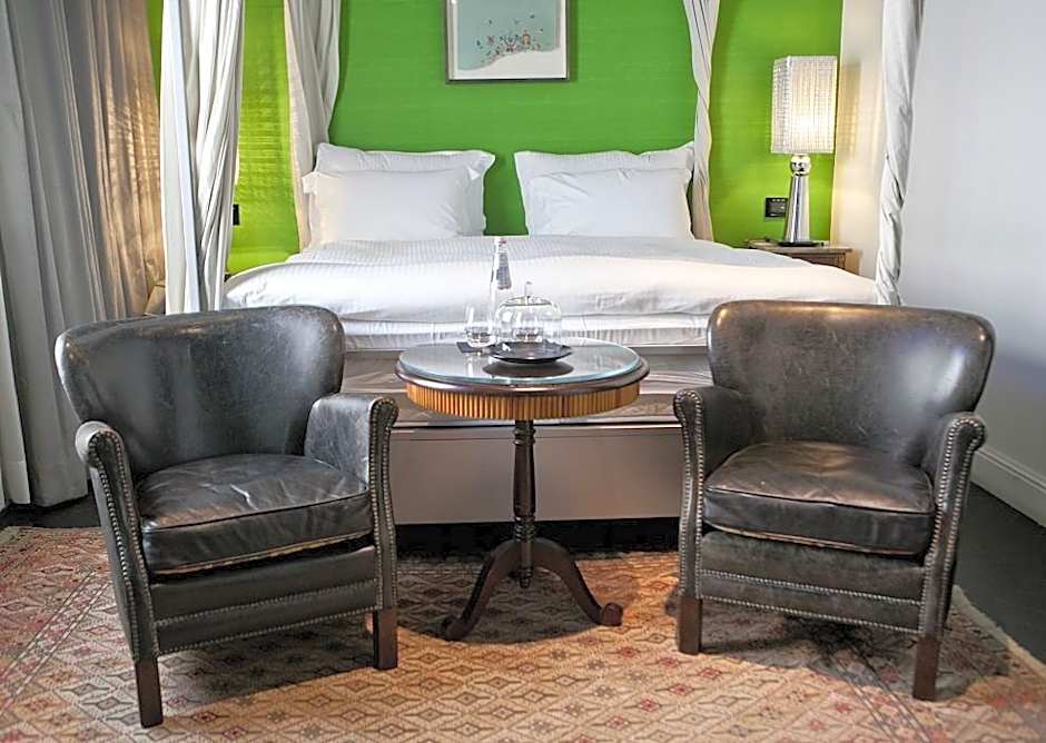 Alma Hotel and Lounge - Luxury Hotel Tel Aviv