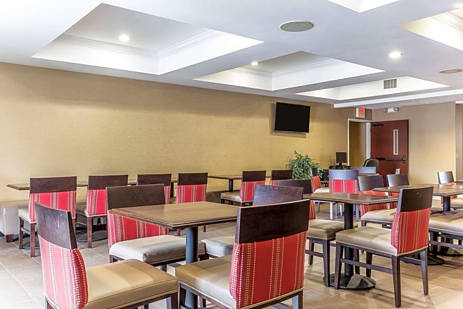 Comfort Suites Myrtle Beach Central