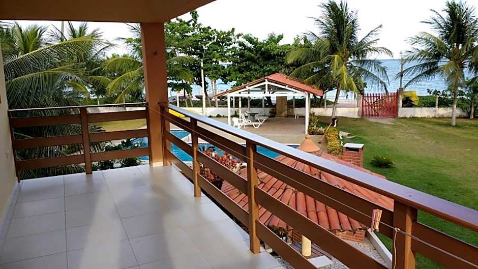 Condomínio na beira mar