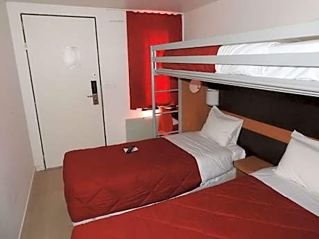 Triple Room - 3 Single Beds