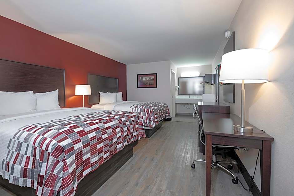 Photo 1 of 7 of Deluxe 2 Queen Beds, Nonsmoking