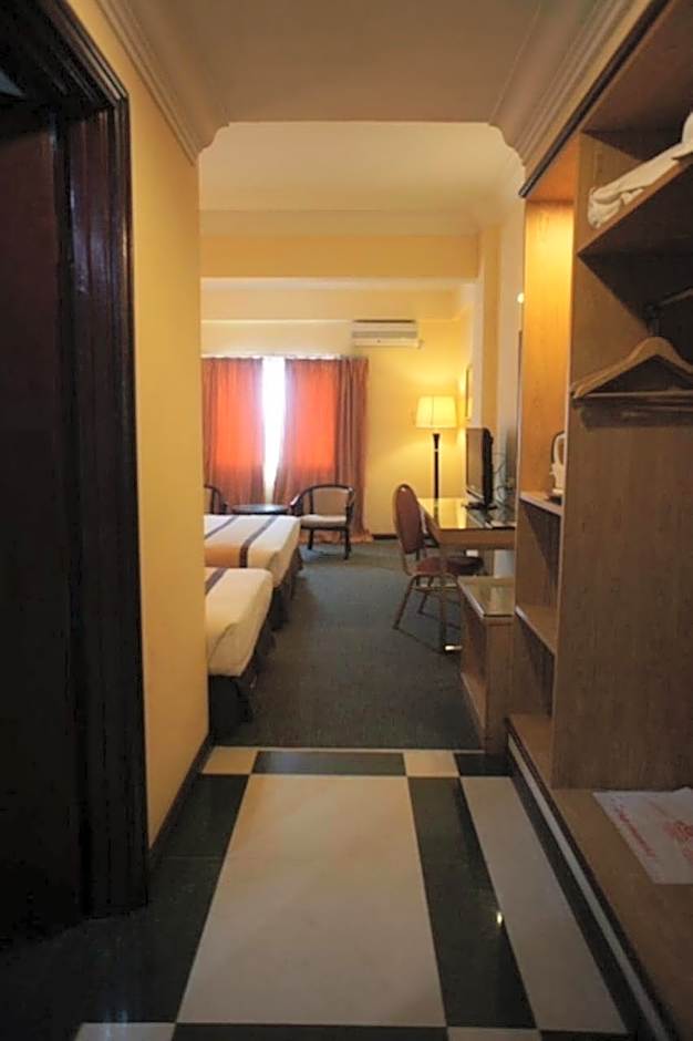 Tyng Garden Hotel