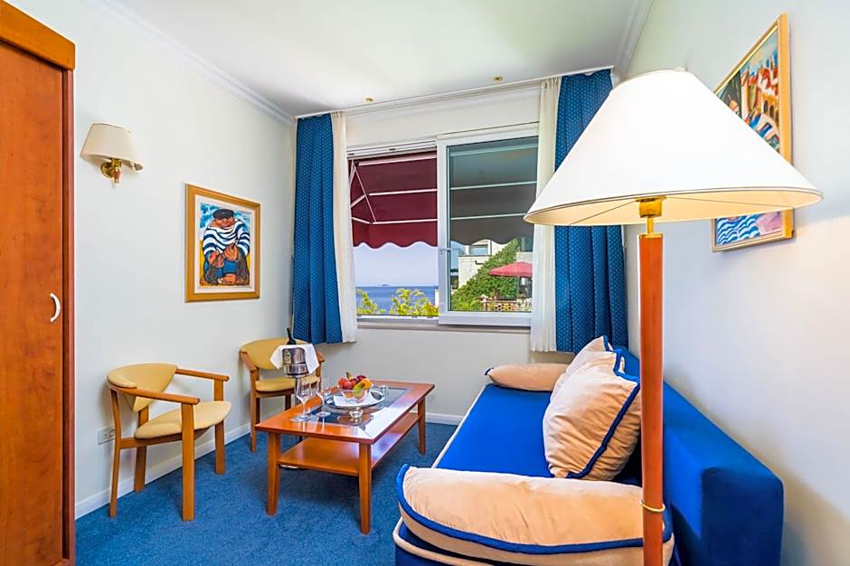 Boutique & Beach Hotel Villa Wolff