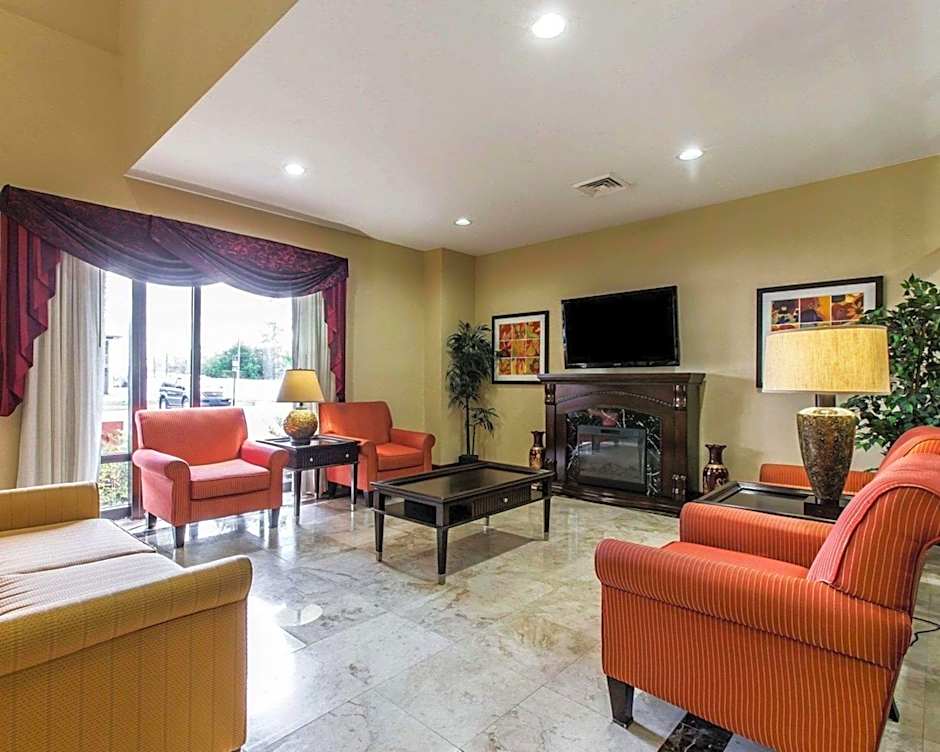 Comfort Suites Waycross