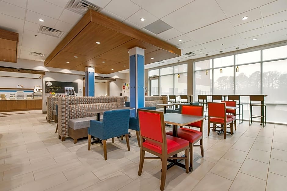 Holiday Inn Express & Suites - Carrollton West