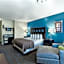 Oxford Suites Silverdale