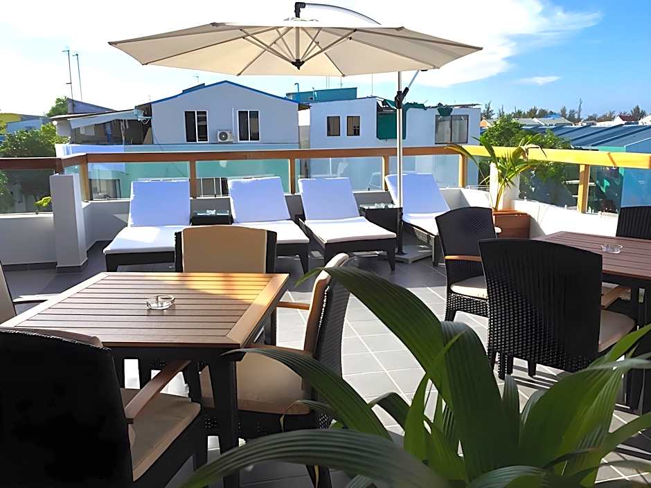 Coconut Tree Hulhuvilla Beach 