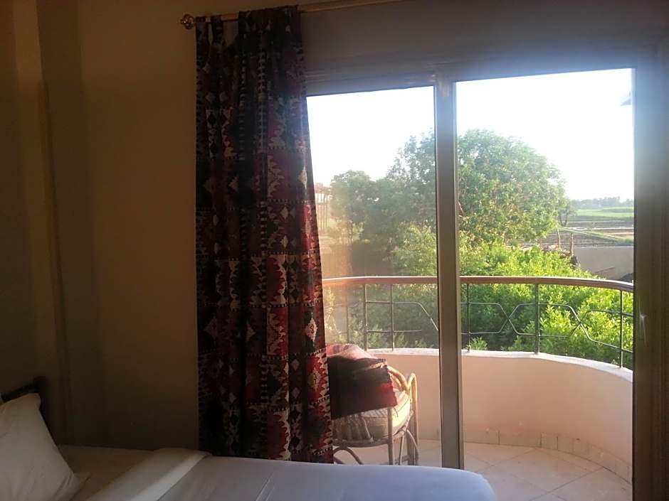 New Memnon Hotel