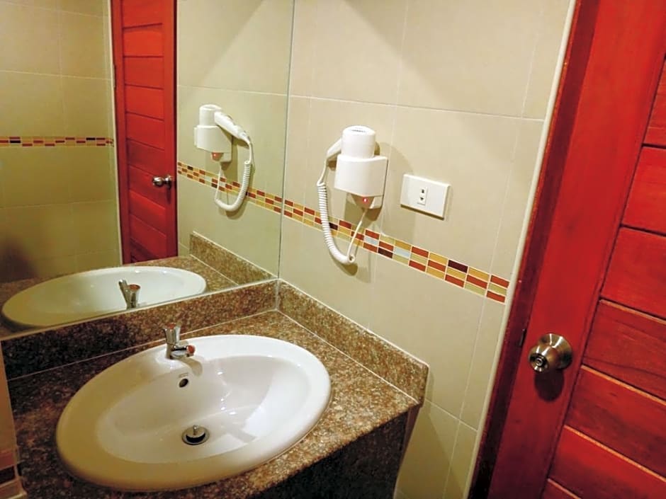 Phangan Pearl Villa Hotel