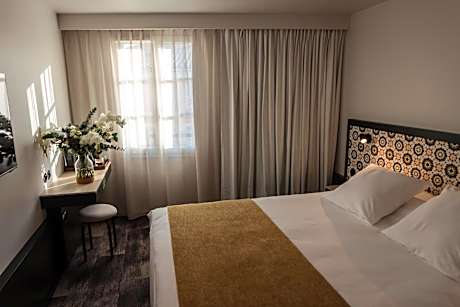 Privilege Room