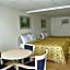 Islander Motel
