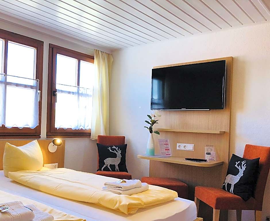 Hotel - Restaurant Hirschen - Werneths Landgasthof beim Europa- Park Rust